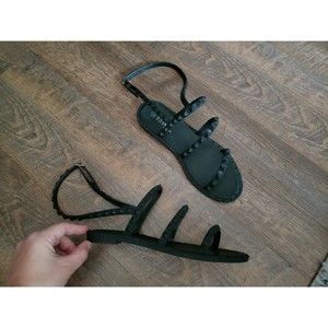Womens 6 Rouge Rubber Studded Sandals